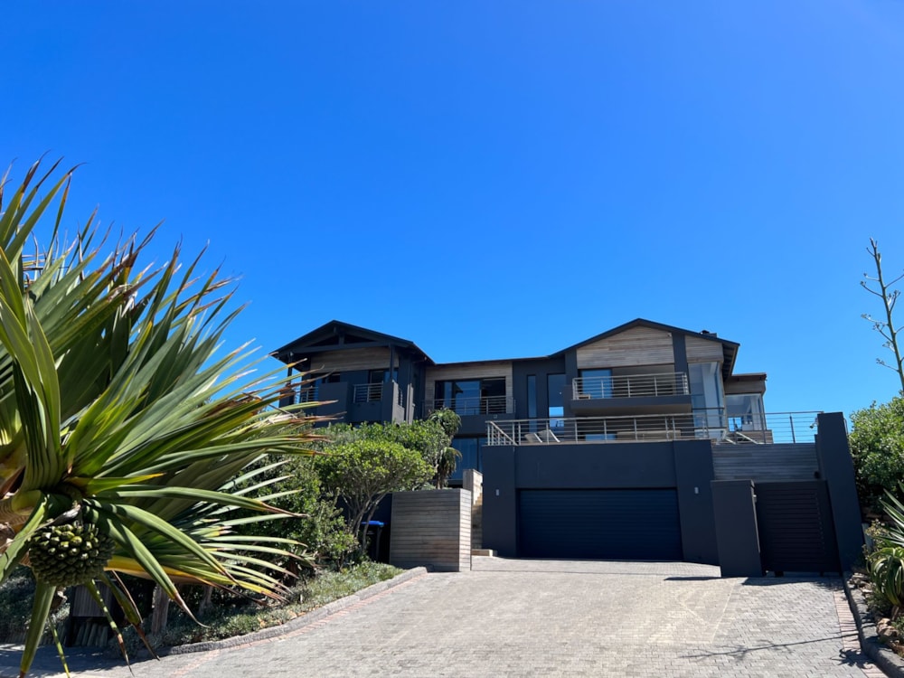 House to rent in Cape St Francis - 1SA1734976 House to rent in Cape St Francis - 1SA1734976