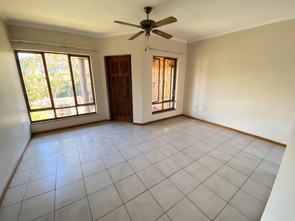 Townhouse to rent in Chase Valley - 1PM1726985