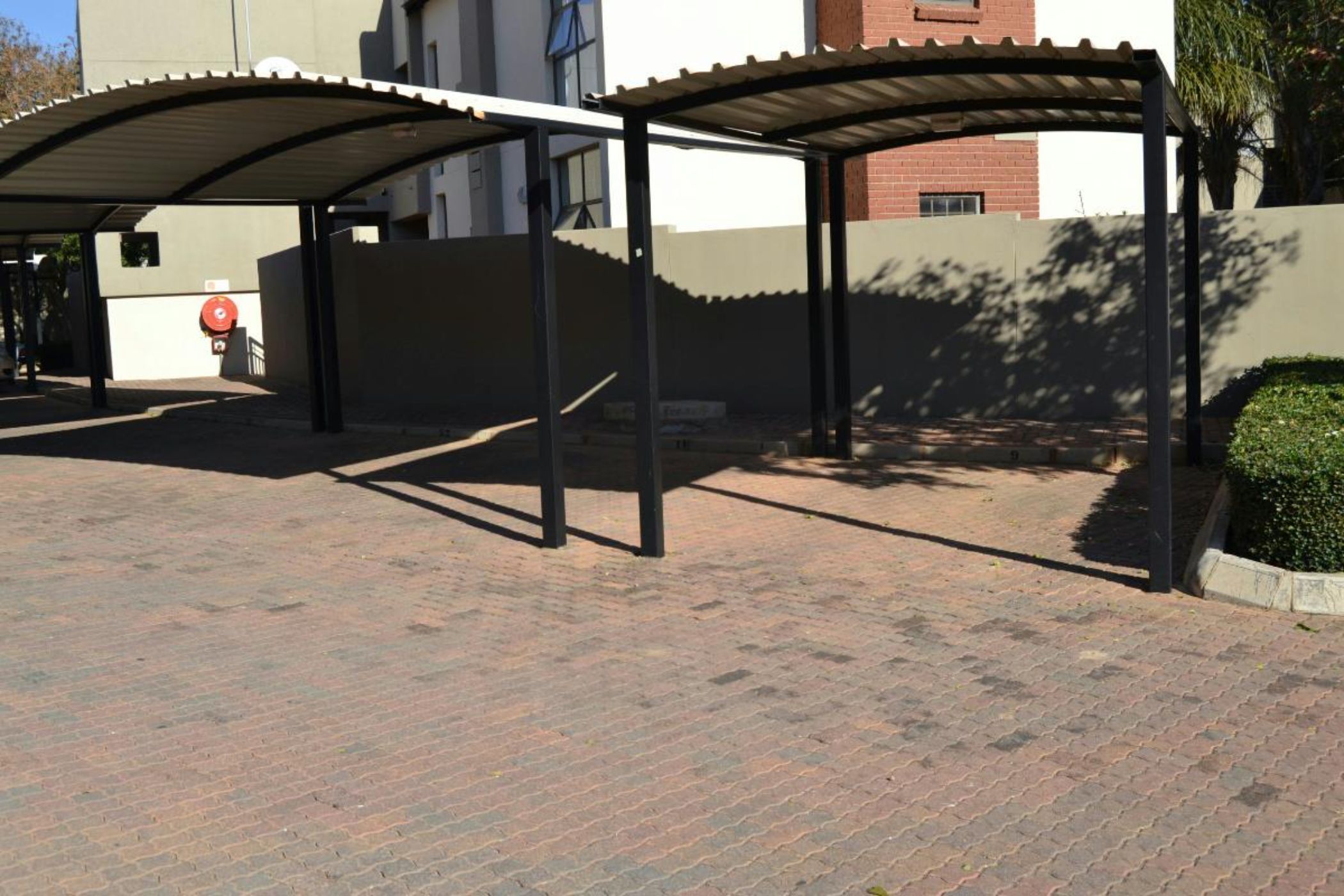 Townhouse to rent in Bendor Park - 1PS1696582