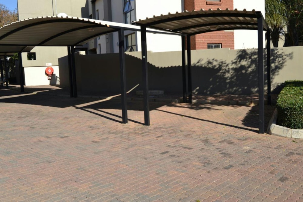 Townhouse to rent in Bendor Park - 1PS1696582 Townhouse to rent in Bendor Park - 1PS1696582