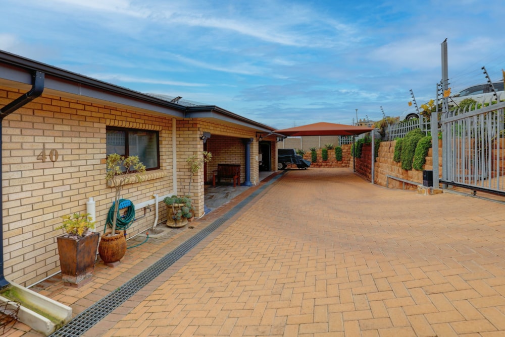 Double-storey house for sale in Seemeeupark, Hartenbos - 1MB1620925 Double-storey house for sale in Seemeeupark, Hartenbos - 1MB1620925