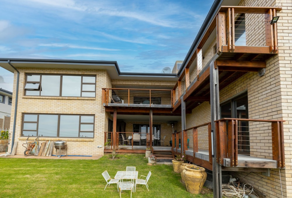 Double-storey house for sale in Seemeeupark, Hartenbos - 1MB1620925 Double-storey house for sale in Seemeeupark, Hartenbos - 1MB1620925