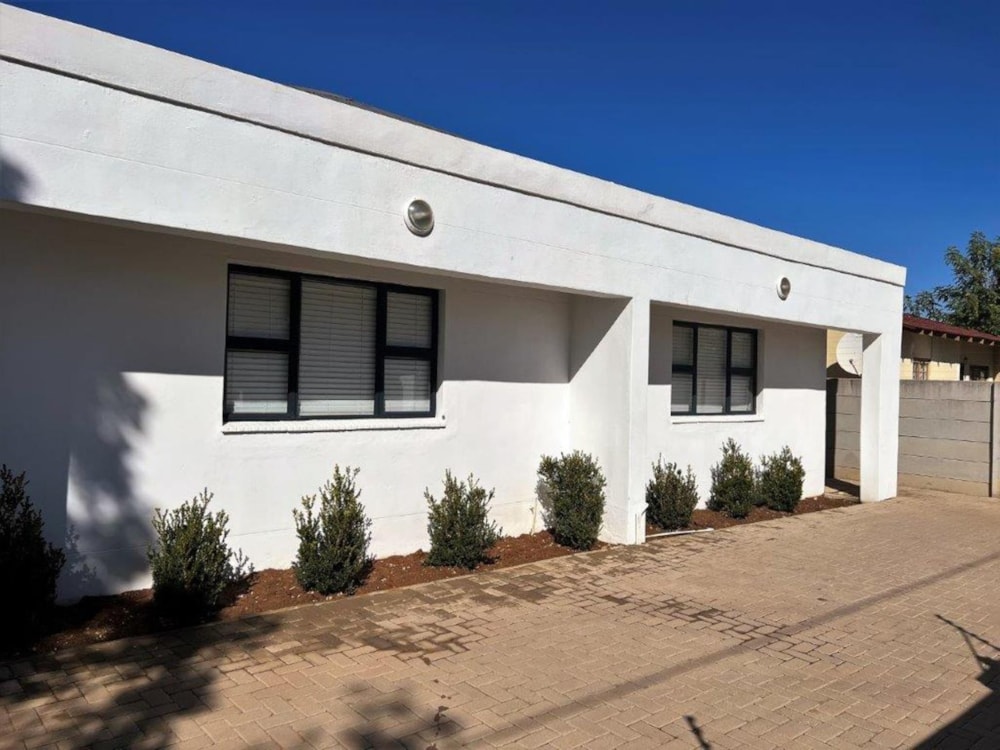 Apartment sold in Phase 2, Botswana - 3BO1619088 Apartment sold in Phase 2, Botswana - 3BO1619088