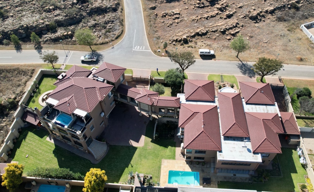 Security complex home for sale in Aquavista Mountain Estate - PRN1621623