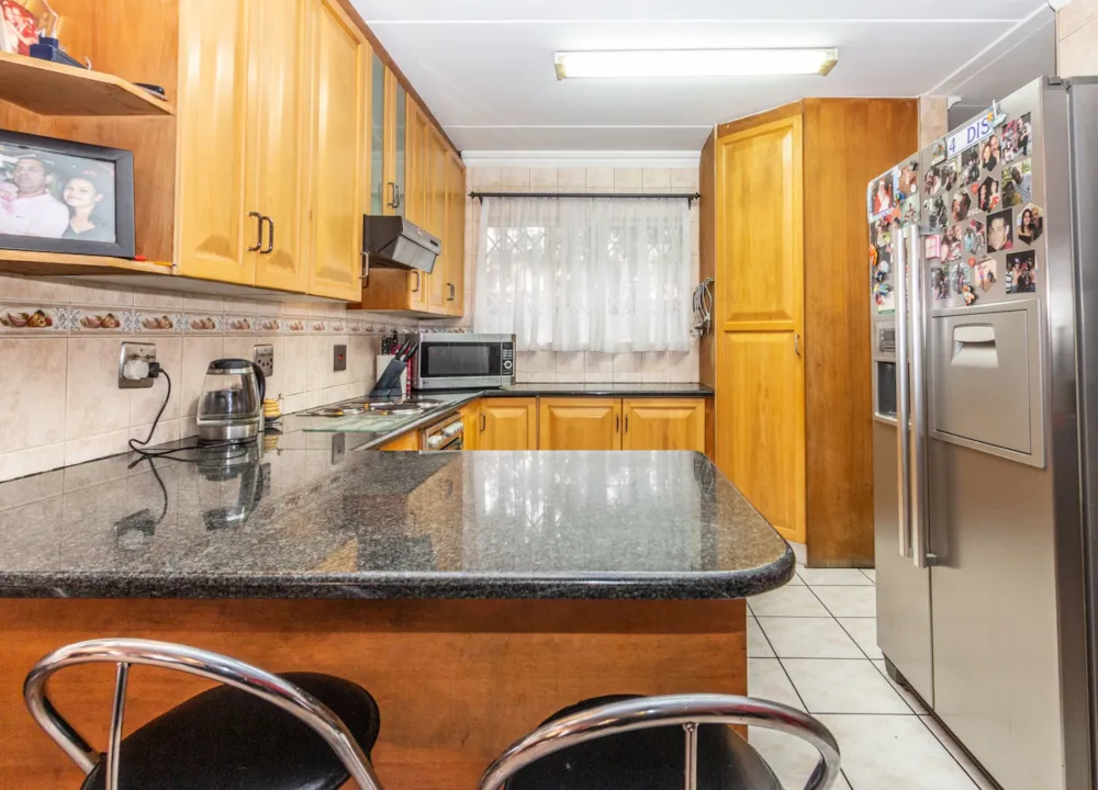 Double-storey house for sale in Van Riebeeck Park, Kempton Park - KTP1669639 Double-storey house for sale in Van Riebeeck Park, Kempton Park - KTP1669639