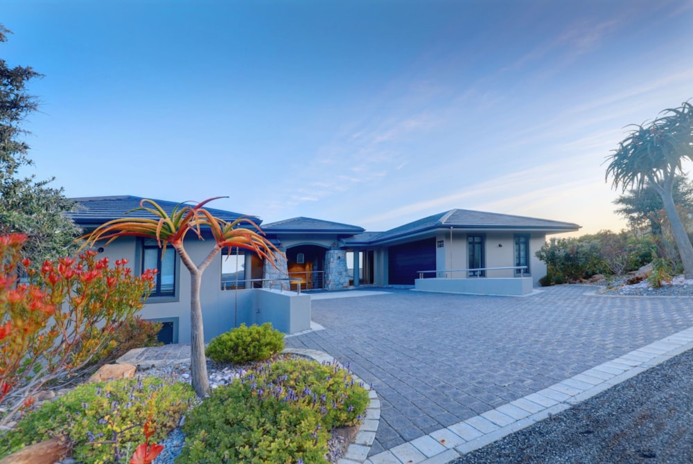 Multi-storey house for sale in Pinnacle Point Golf Estate - 1MB1621419 Multi-storey house for sale in Pinnacle Point Golf Estate - 1MB1621419