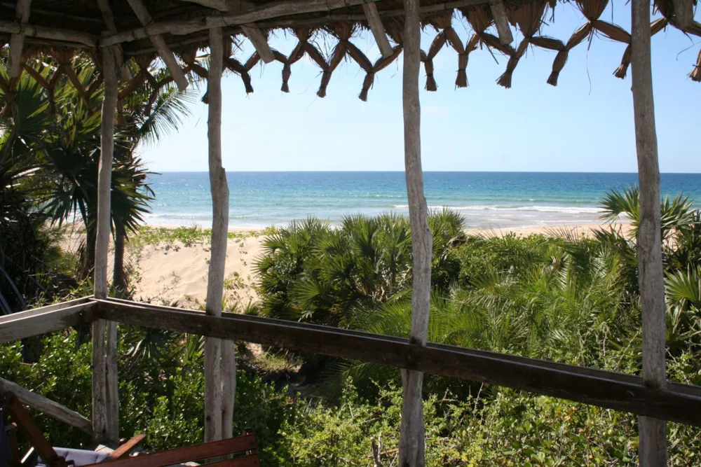 Beach bungalow for sale in Praia da Barra, Mozambique - 3MQ1571287 Beach bungalow for sale in Praia da Barra, Mozambique - 3MQ1571287