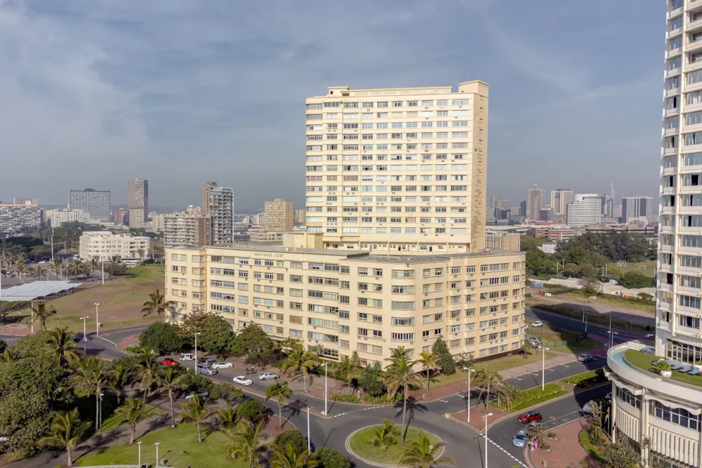 Apartment for sale in North Beach Durban - 1DA1621902 Apartment for sale in North Beach Durban - 1DA1621902