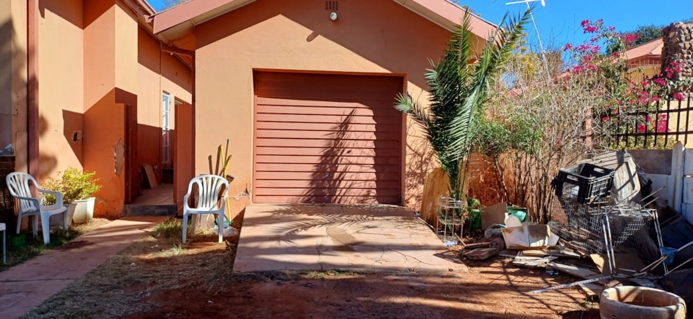 House for sale in Flora Park, Upington - 1NA1624127