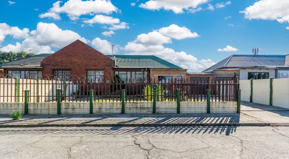 House for sale in West Village - 1KR1712176