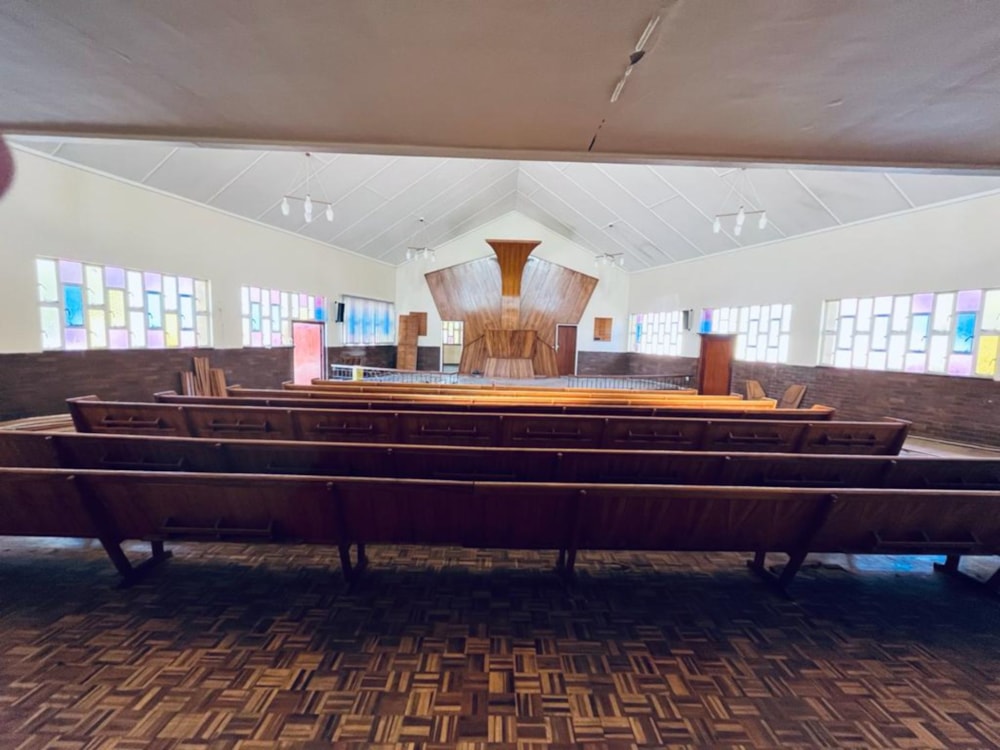 Commercial Building for sale in Matatiele, Eastern Cape - 1UB1619926 Commercial Building for sale in Matatiele, Eastern Cape - 1UB1619926