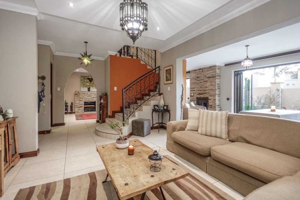 Golf estate house to rent in Eagle Canyon Golf Estate - RAL1747336