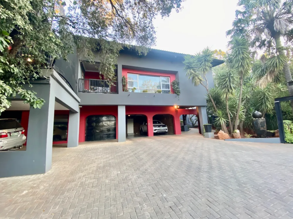 Double-storey house for sale in Protea Park, Rustenburg - 1RU1620129 Double-storey house for sale in Protea Park, Rustenburg - 1RU1620129
