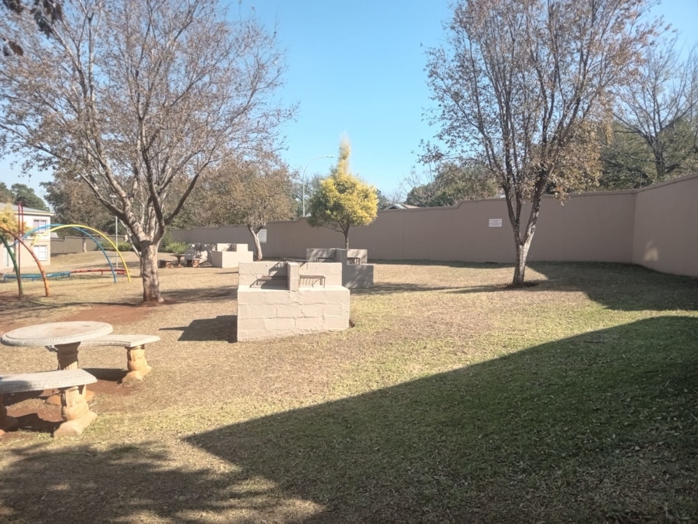 Apartment for sale in Sunnyridge, Newcastle - 1NW1709814 Apartment for sale in Sunnyridge, Newcastle - 1NW1709814