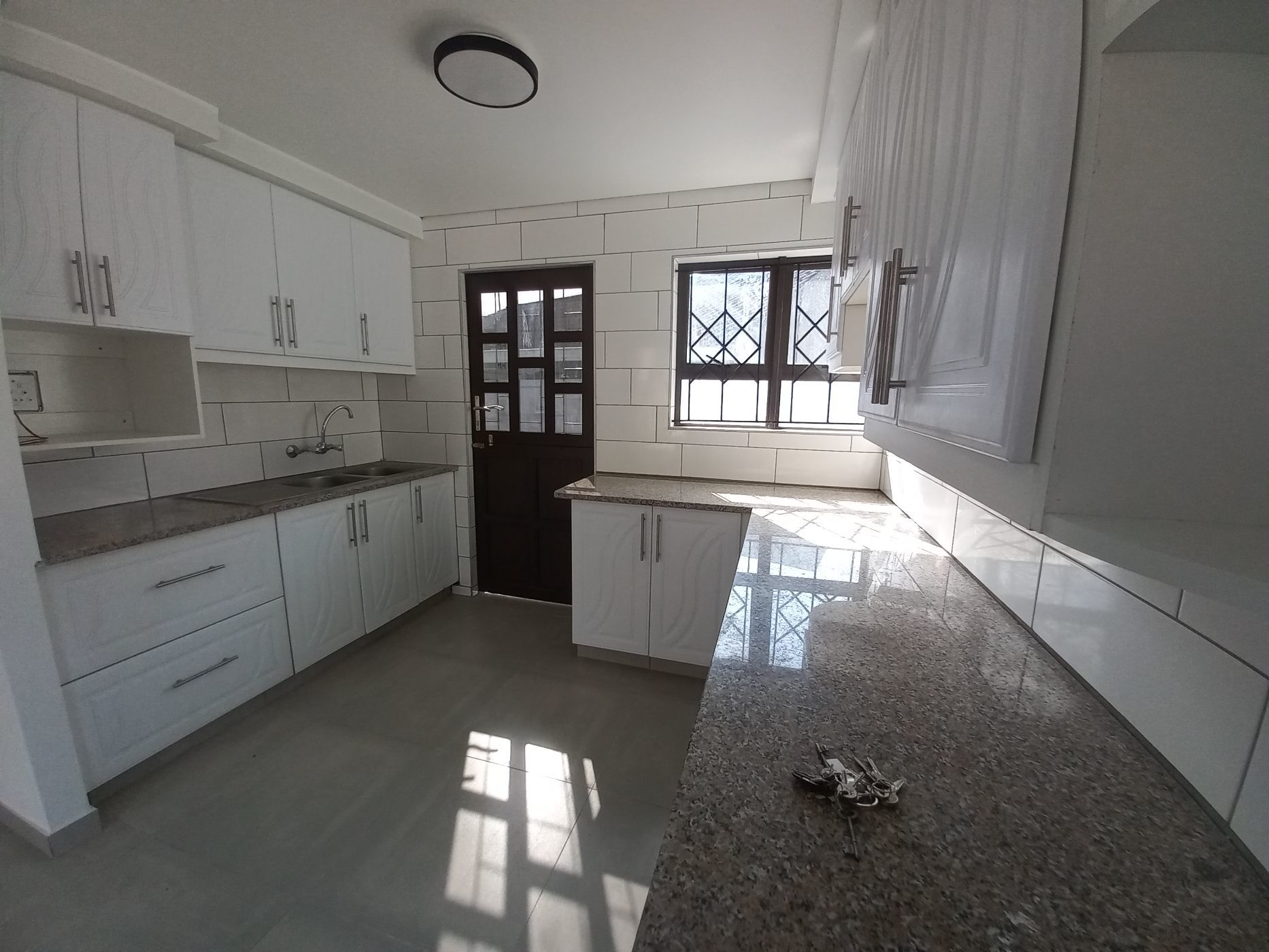 House for sale in Brackenham - 1RY1620417