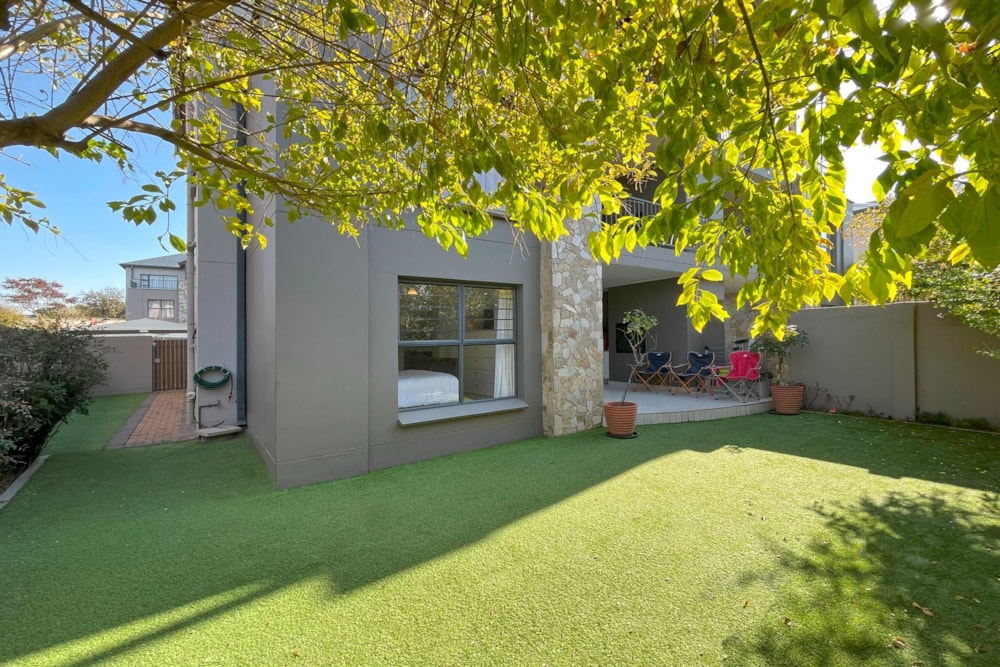 Apartment for sale in Waterfall, Midrand - MR1621019 Apartment for sale in Waterfall, Midrand - MR1621019