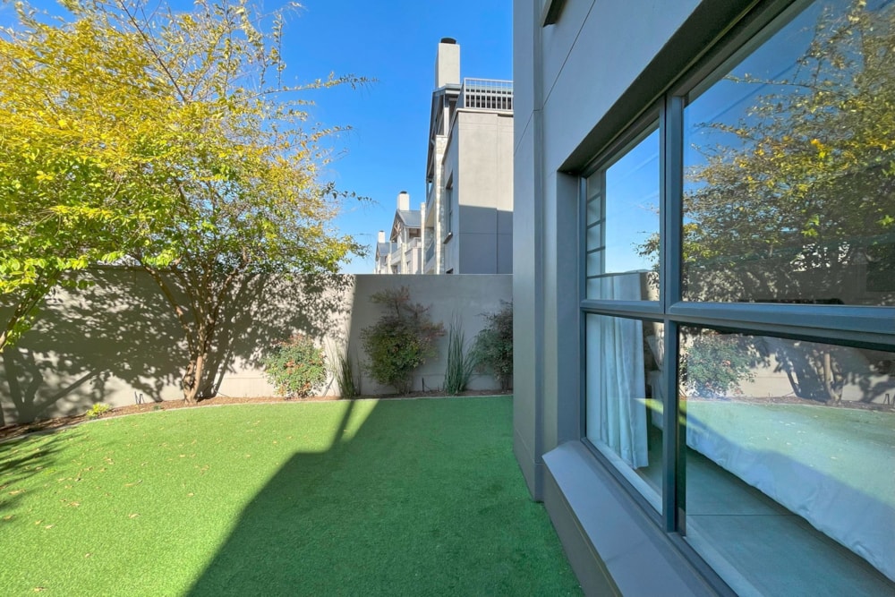 Apartment for sale in Waterfall, Midrand - MR1621019 Apartment for sale in Waterfall, Midrand - MR1621019