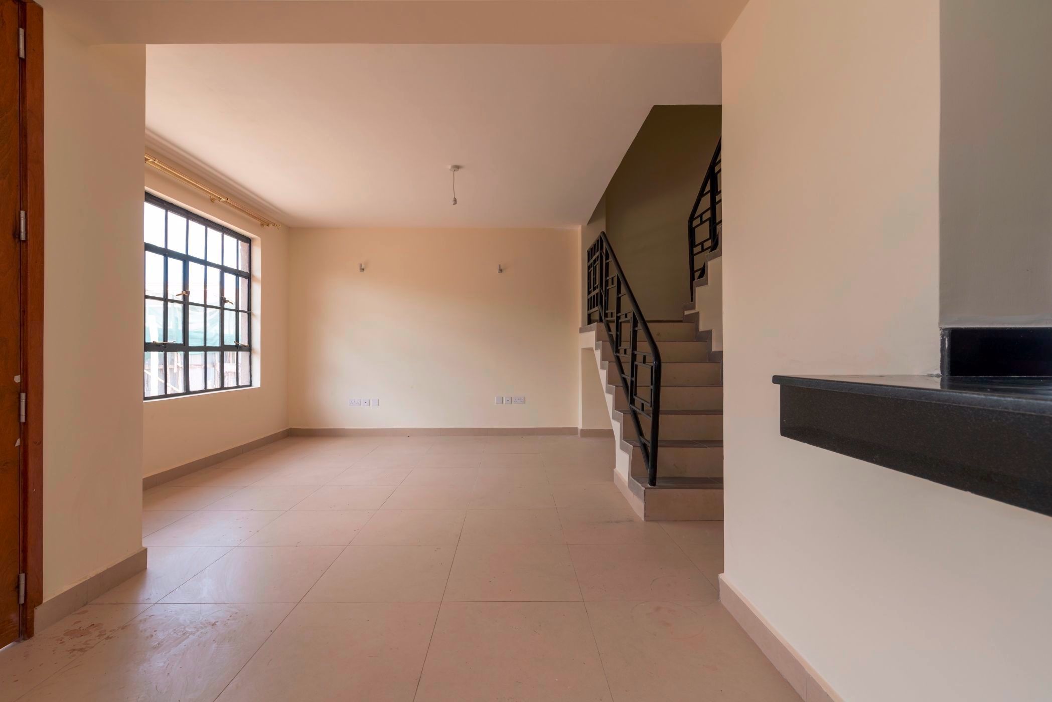Townhouse sold in Embakasi, Kenya - 3KE1620546