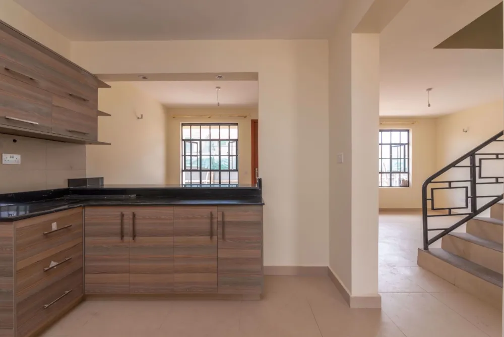Townhouse sold in Embakasi, Kenya - 3KE1620558 Townhouse sold in Embakasi, Kenya - 3KE1620558