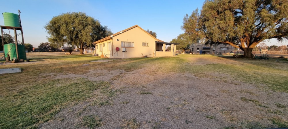 Smallholding for sale in Boltonwold - 1VT1620658