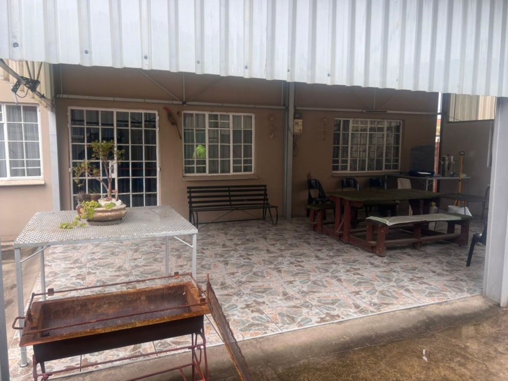 House for sale in Mthatha Central - 1MH1620947