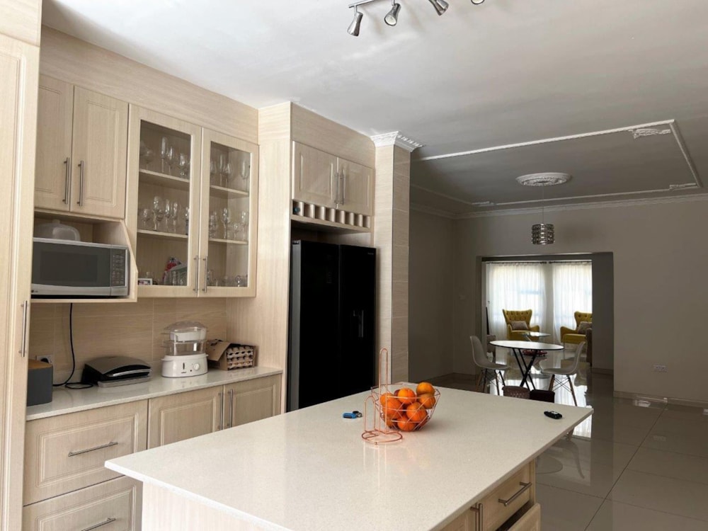 House to rent in Phakalane, Botswana - 3BO1737953