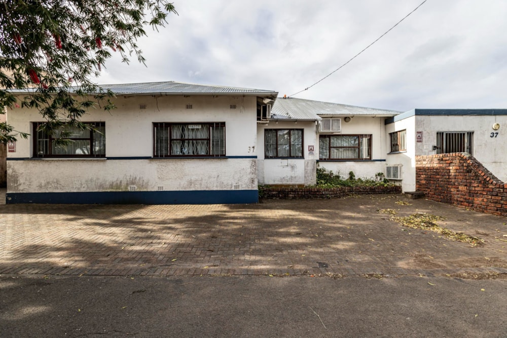 Commercial Building for sale in East London CBD - 1ET1622254