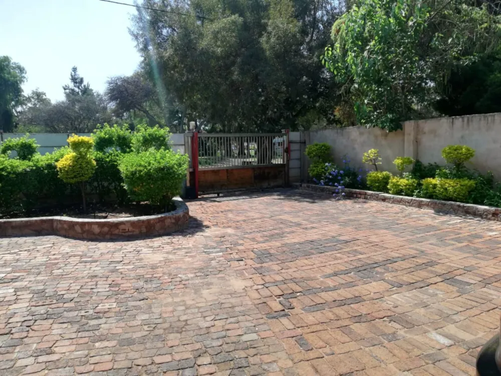 Commercial office for sale in Polokwane Central - 1PS1740736 Commercial office for sale in Polokwane Central - 1PS1740736