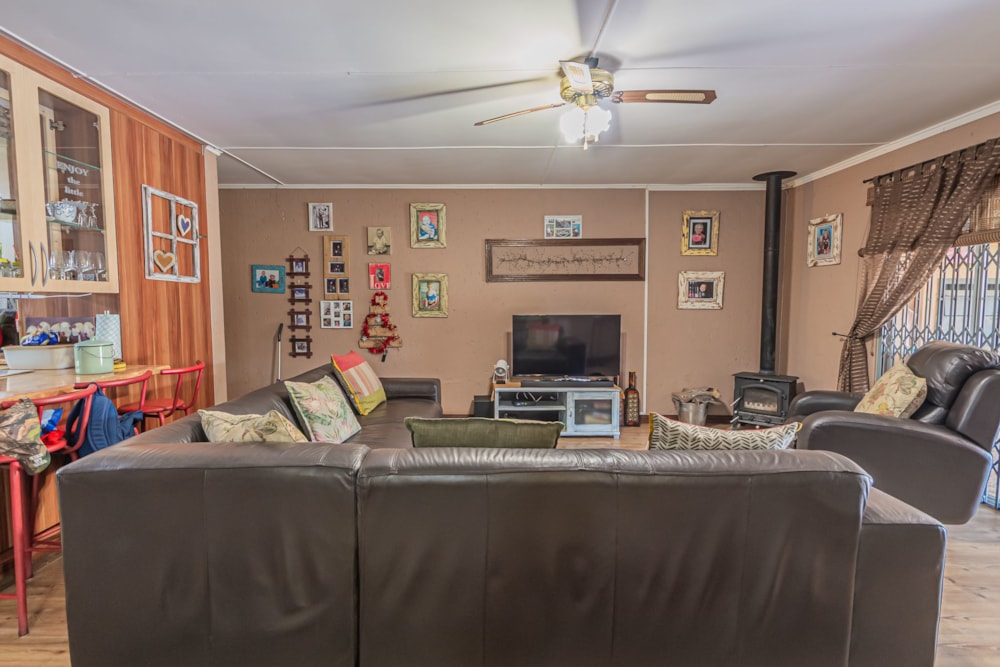 House for sale in Grootfontein Country Estates - PT1621574 House for sale in Grootfontein Country Estates - PT1621574