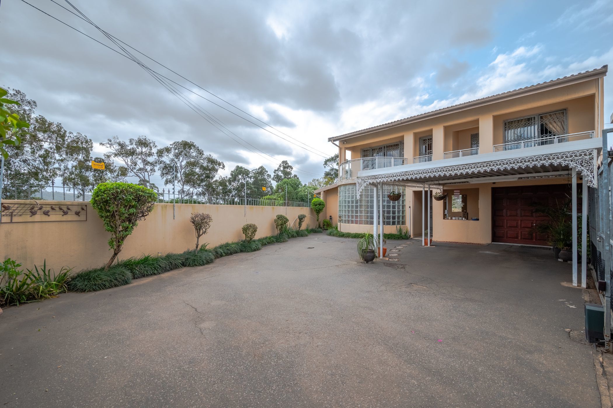 House for sale in Woodview - 1ND1706636