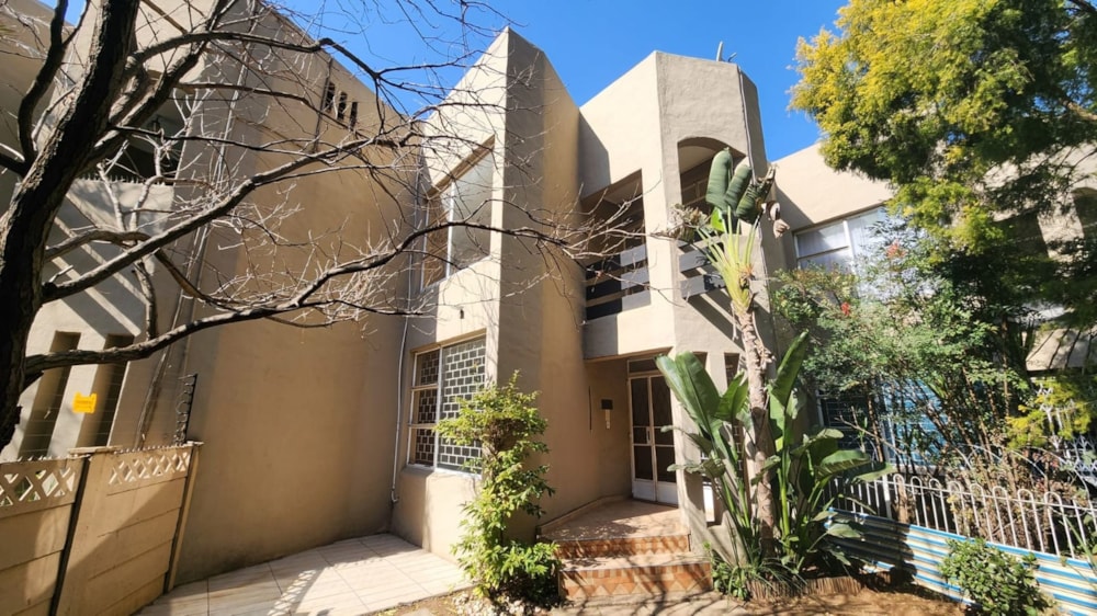 Townhouse to rent in Three Rivers Proper - 1VT1738318