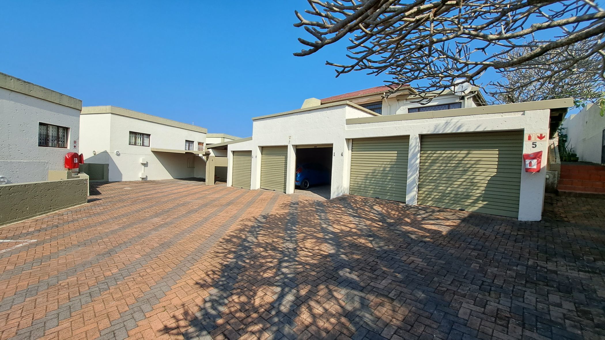 Apartment for sale in Margate - 1PX1623195