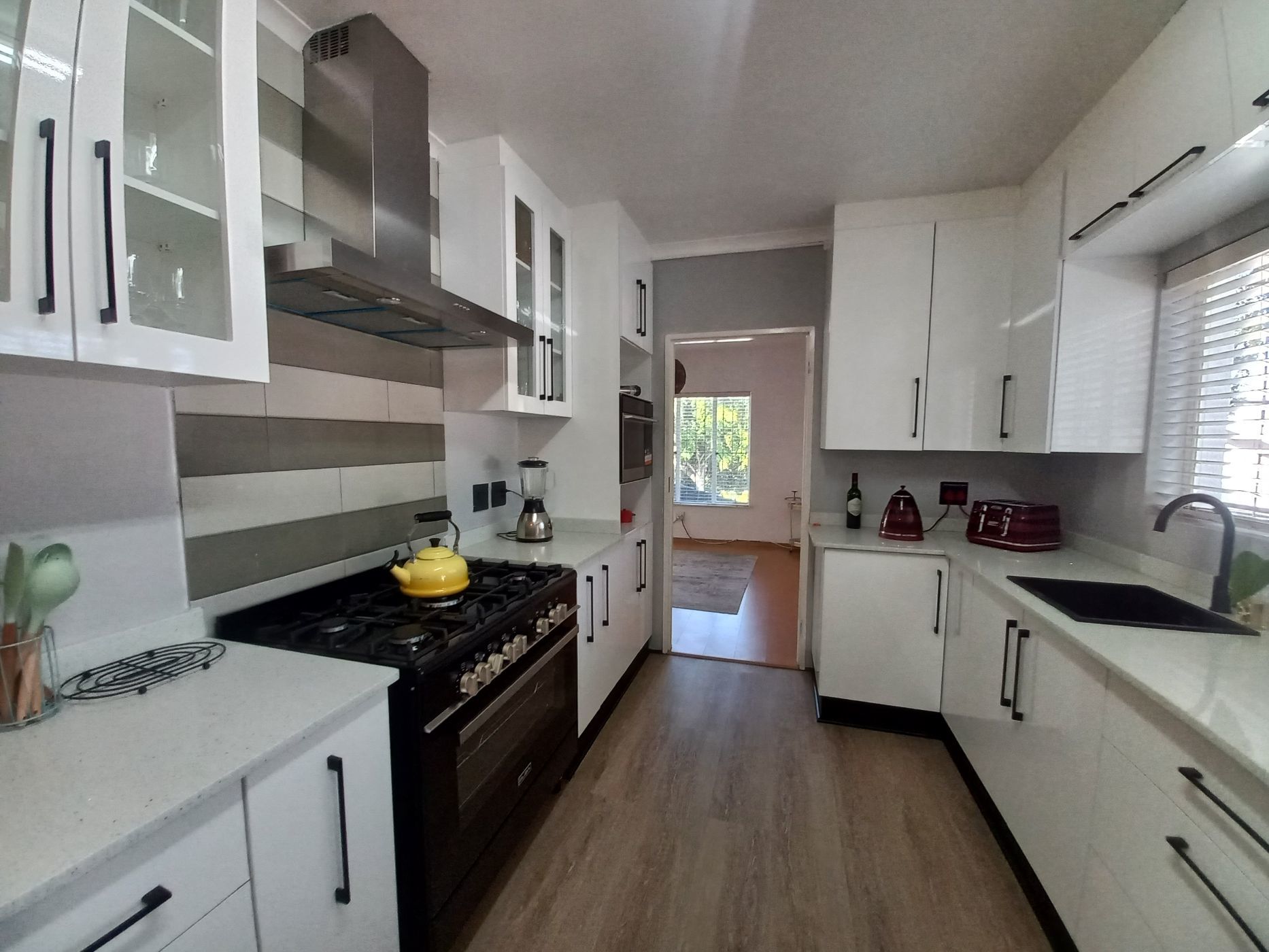 House for sale in Veldenvlei - 1RY1621946