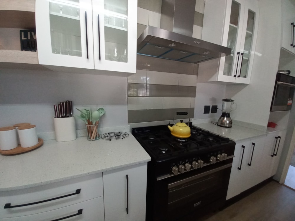 House for sale in Veldenvlei - 1RY1621946 House for sale in Veldenvlei - 1RY1621946