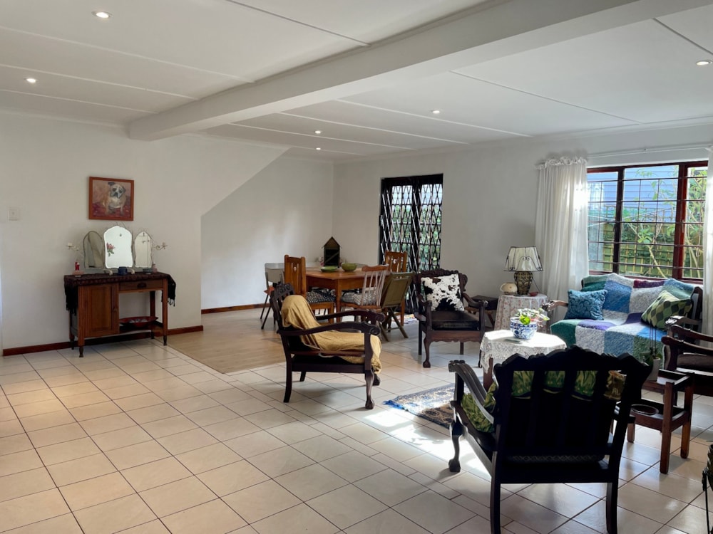 Double-storey house for sale in Swellendam - 1SW1658337 Double-storey house for sale in Swellendam - 1SW1658337
