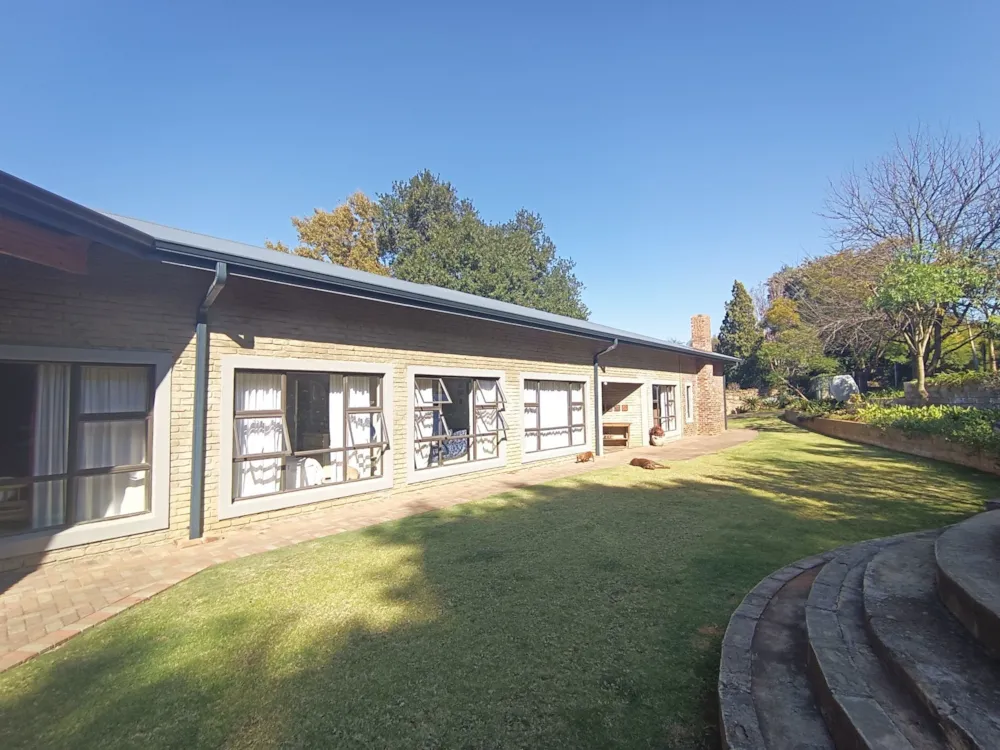 Single-storey house for sale in Signal Hill, Newcastle - 1NW1620566