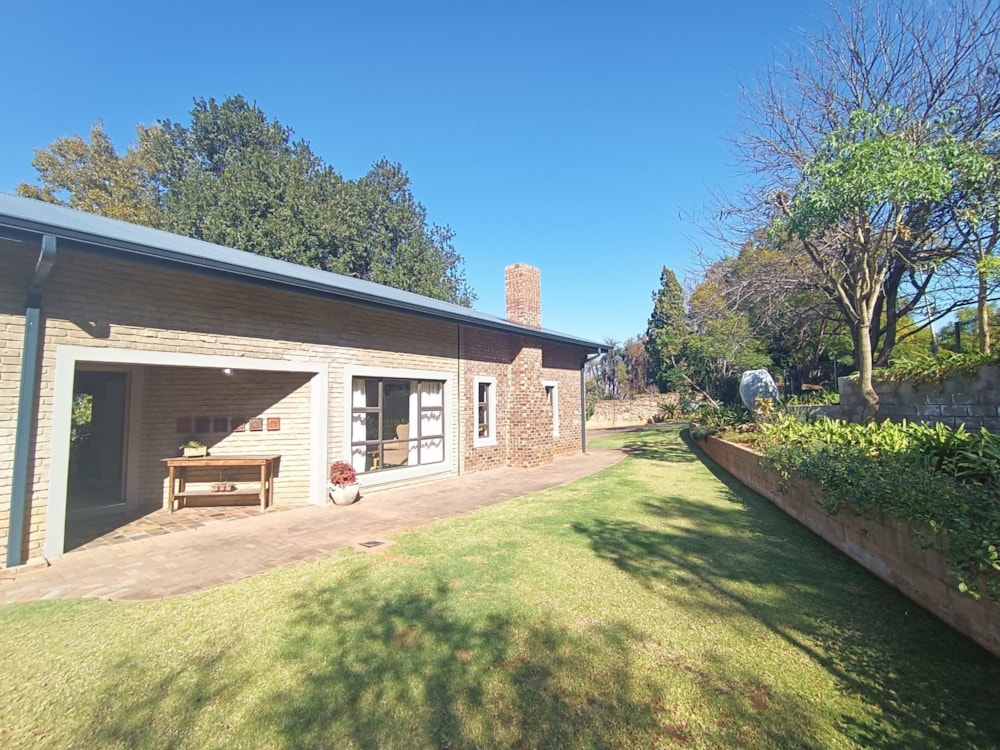 Single-storey house for sale in Signal Hill, Newcastle - 1NW1620566