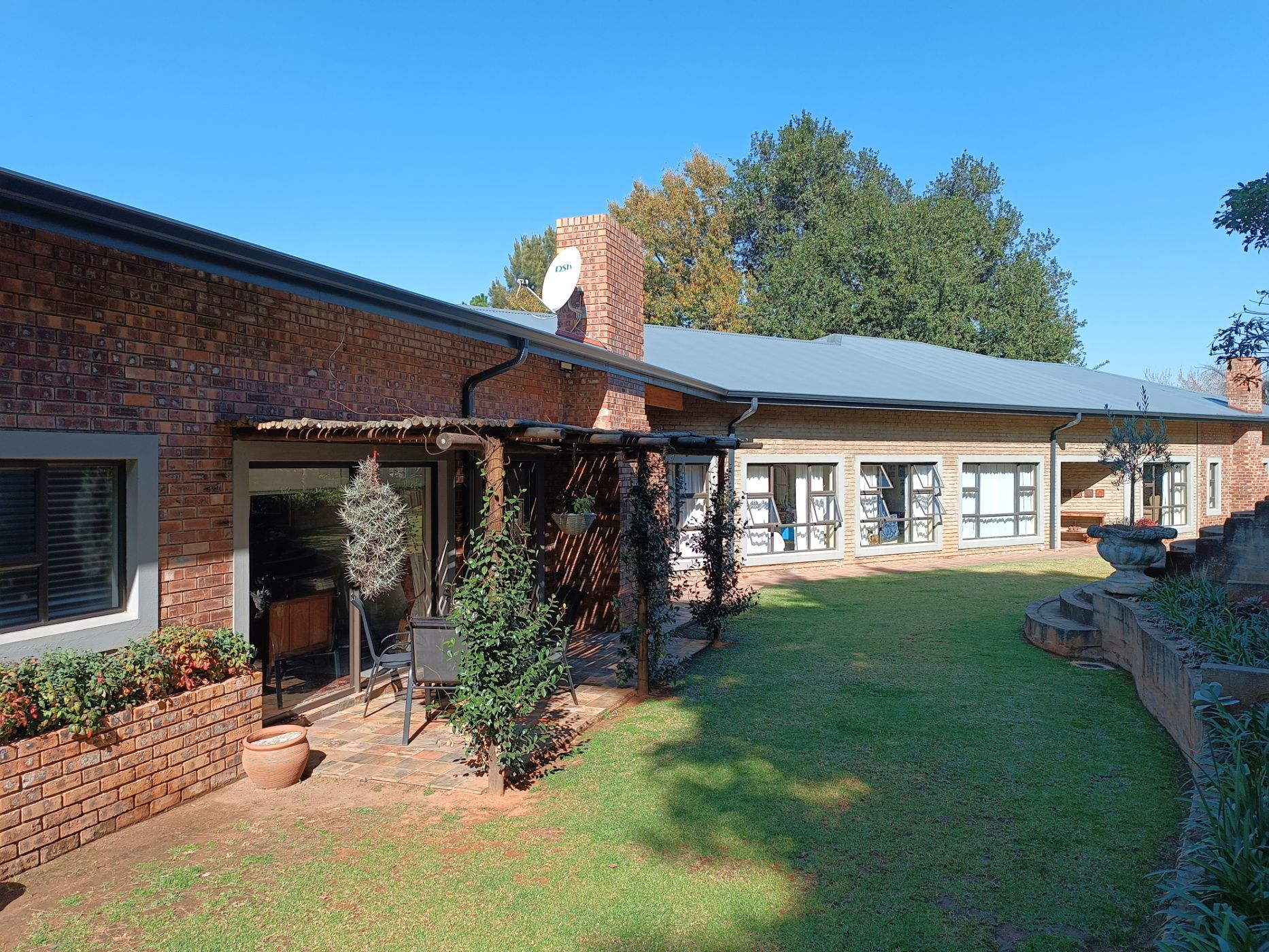 Single-storey house for sale in Signal Hill, Newcastle - 1NW1620566