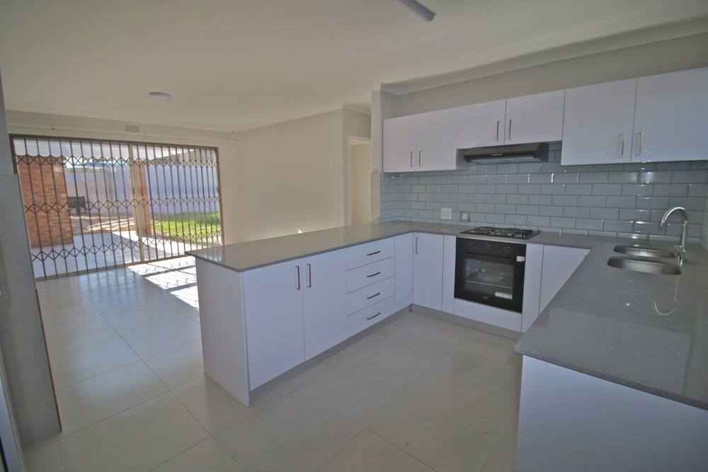 House to rent in Plattekloof Glen - 1PLA1749785 House to rent in Plattekloof Glen - 1PLA1749785