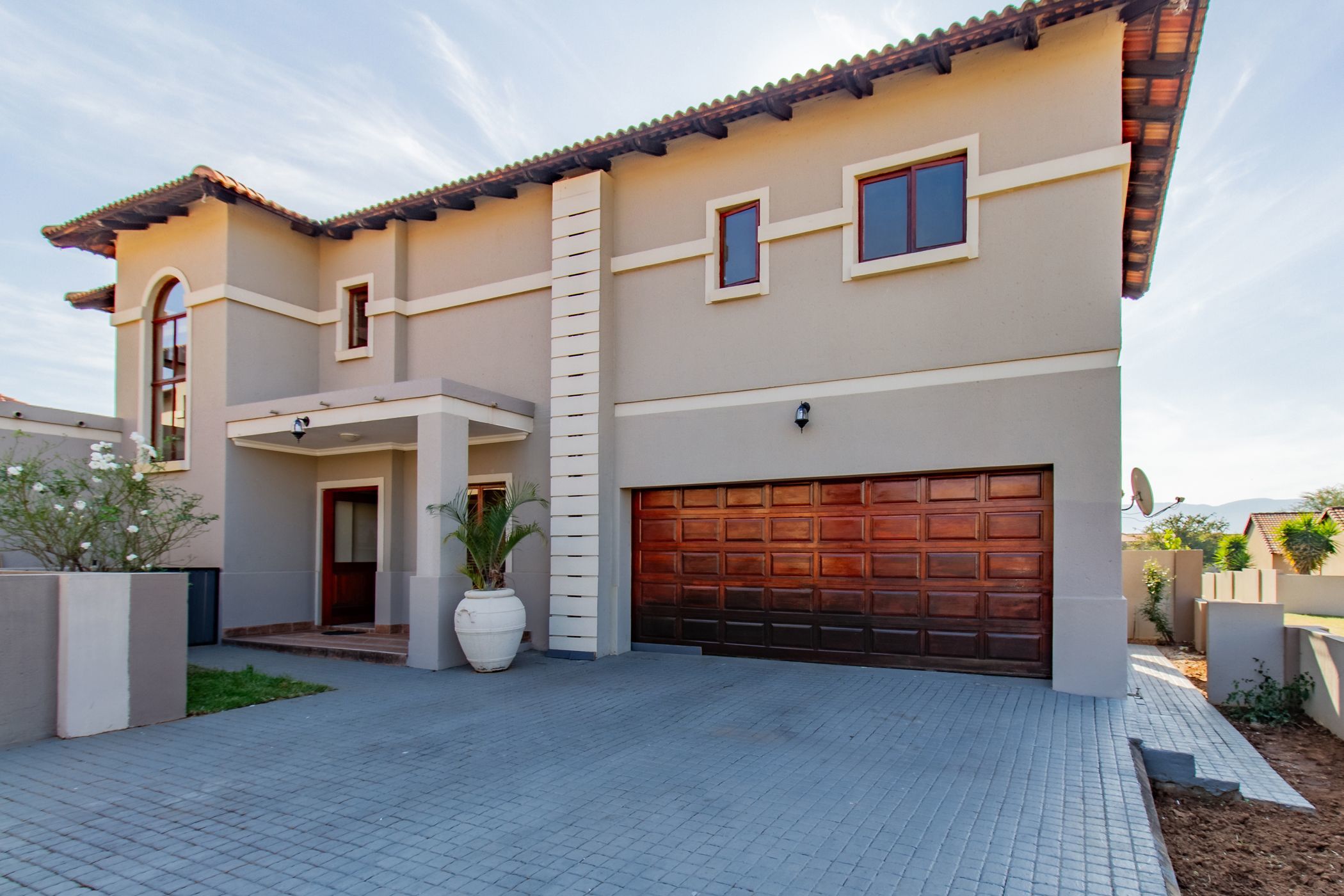 Security estate home for sale in Xanadu - 1HR1620122