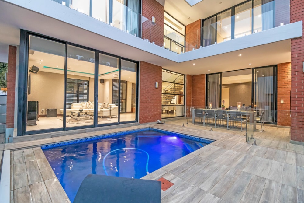 Double-storey cluster for sale in Oaklands, Johannesburg - HP1670389 Double-storey cluster for sale in Oaklands, Johannesburg - HP1670389