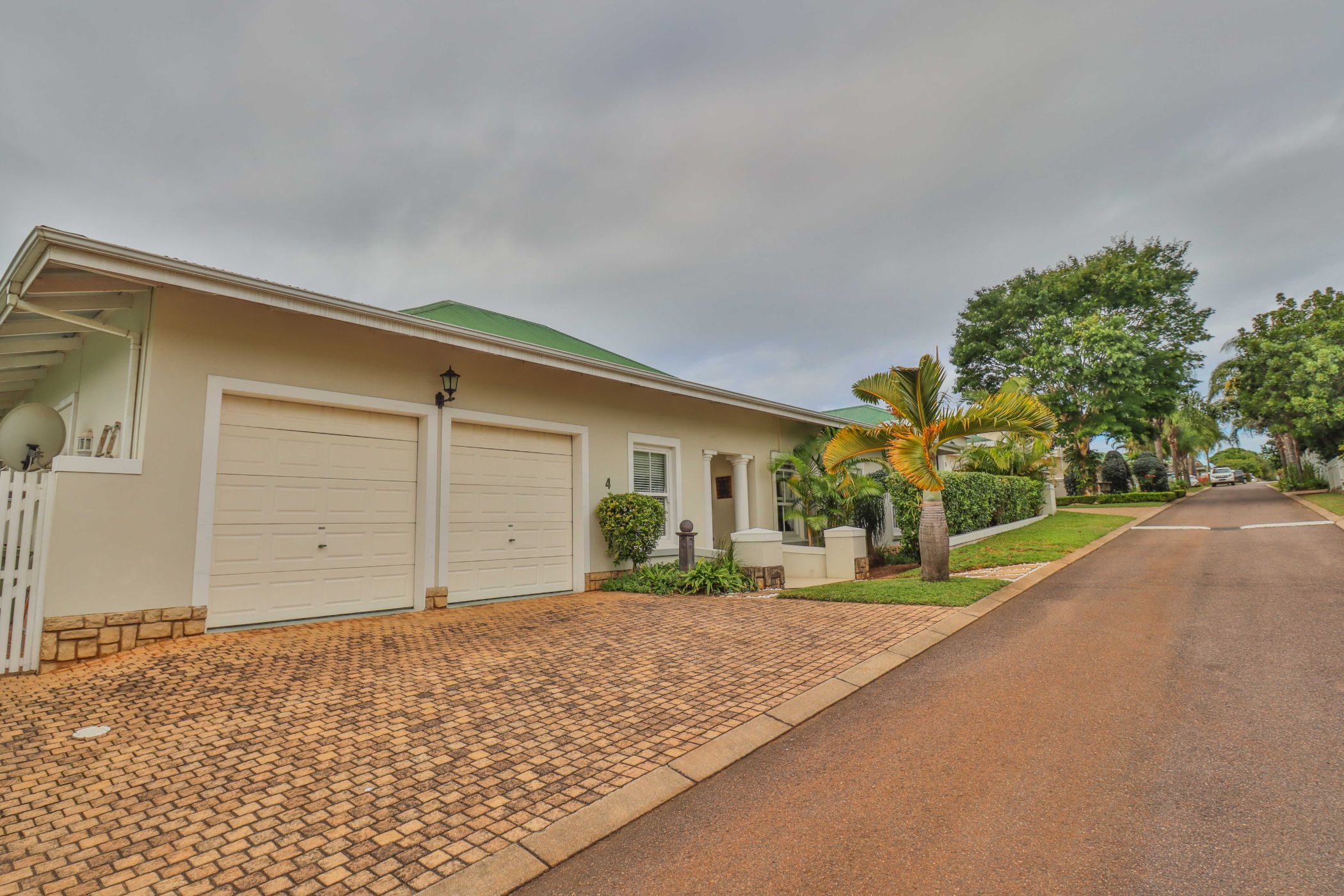 Security estate home for sale in Mount Edgecombe - 1MT1621501