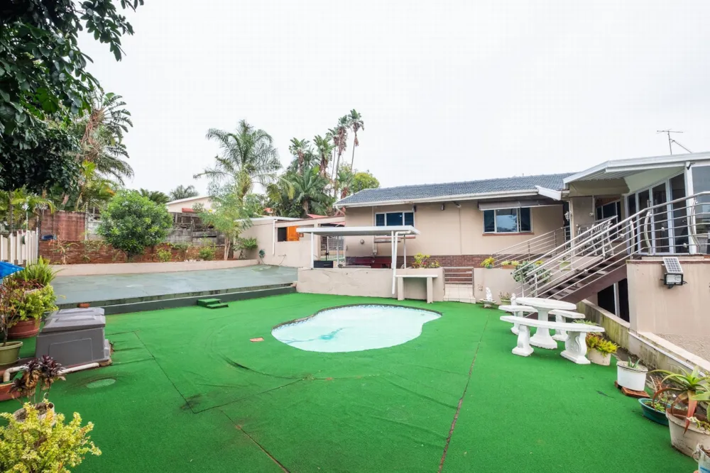 House to rent in Athlone Park - 1WB1756166 House to rent in Athlone Park - 1WB1756166