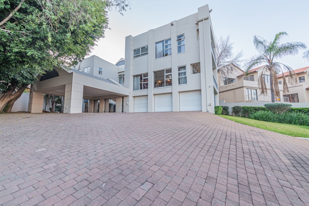 House to rent in Waterkloof Ridge - PTL1727480