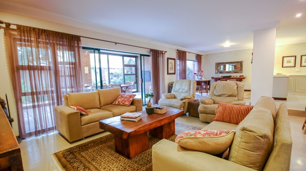 Double-storey house to rent in Silver Lakes Golf Estate - PT1744781 Double-storey house to rent in Silver Lakes Golf Estate - PT1744781