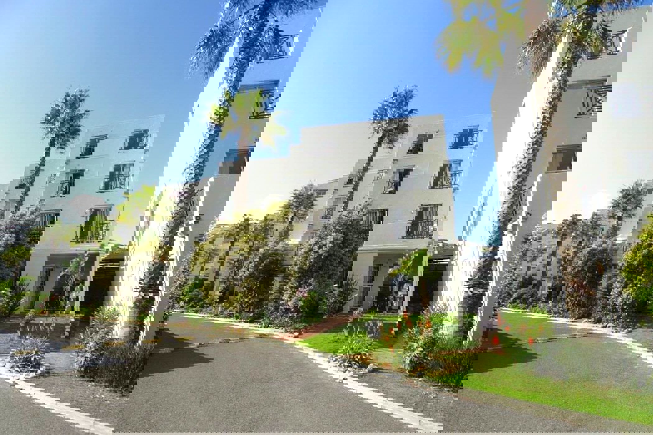 Apartment let in West Beach, Blouberg - 1TV1707205