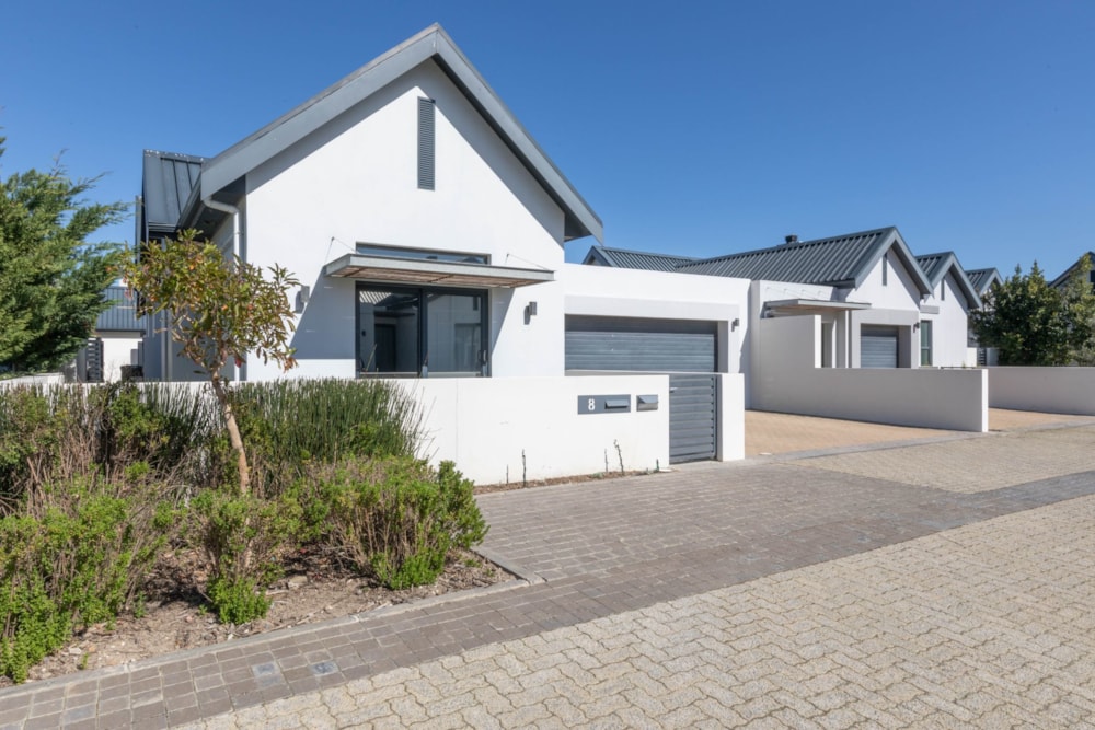 House for sale in Sitari Country Estate - SW1681354