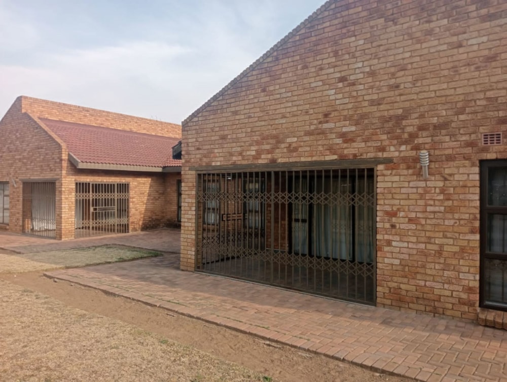 House for sale in Sharon Park - 1SP1626699