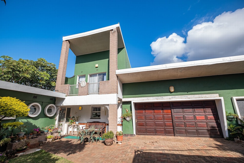 House sold in Athlone Park - 1WB1626332