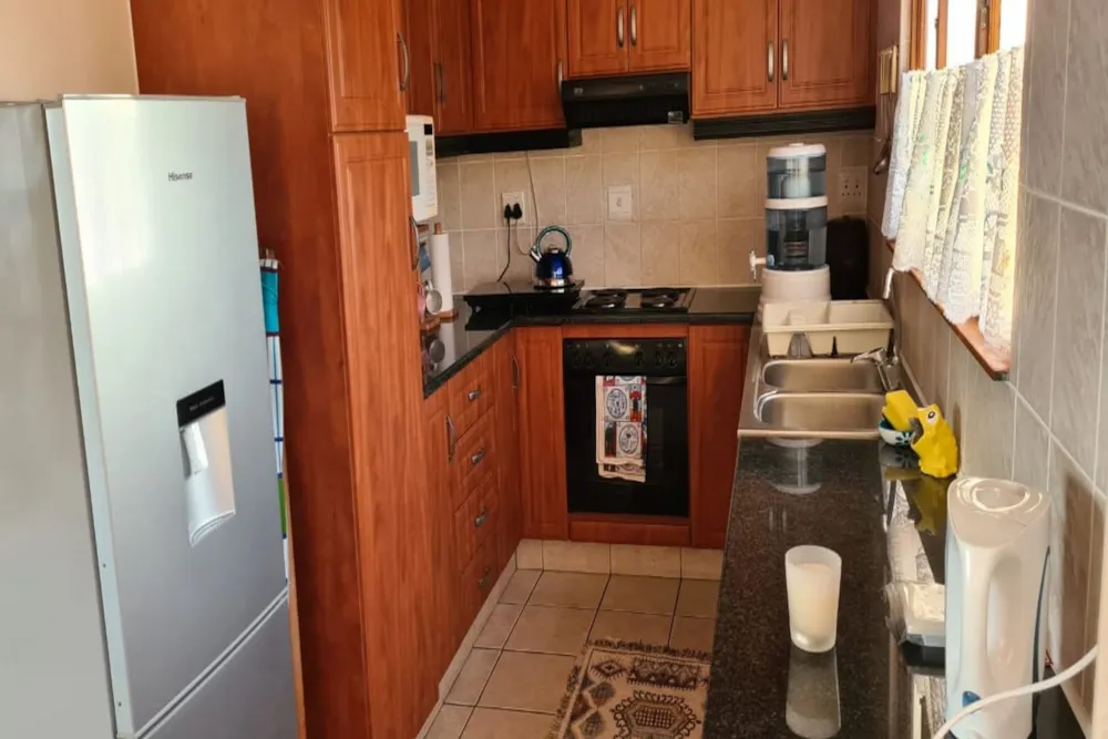 Apartment to rent in Athlone Park - 1WB1754533 Apartment to rent in Athlone Park - 1WB1754533